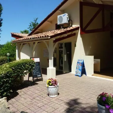 Spacieux Sans Cuisine Avec Terrasse - 6 Personnes - Api-1-52-608 *