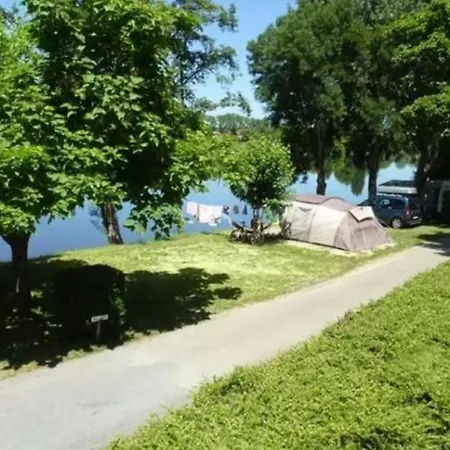 Spacieux Sans Cuisine Avec Terrasse - 6 Personnes - Api-1-52-608 * Badefols-sur-Dordogne